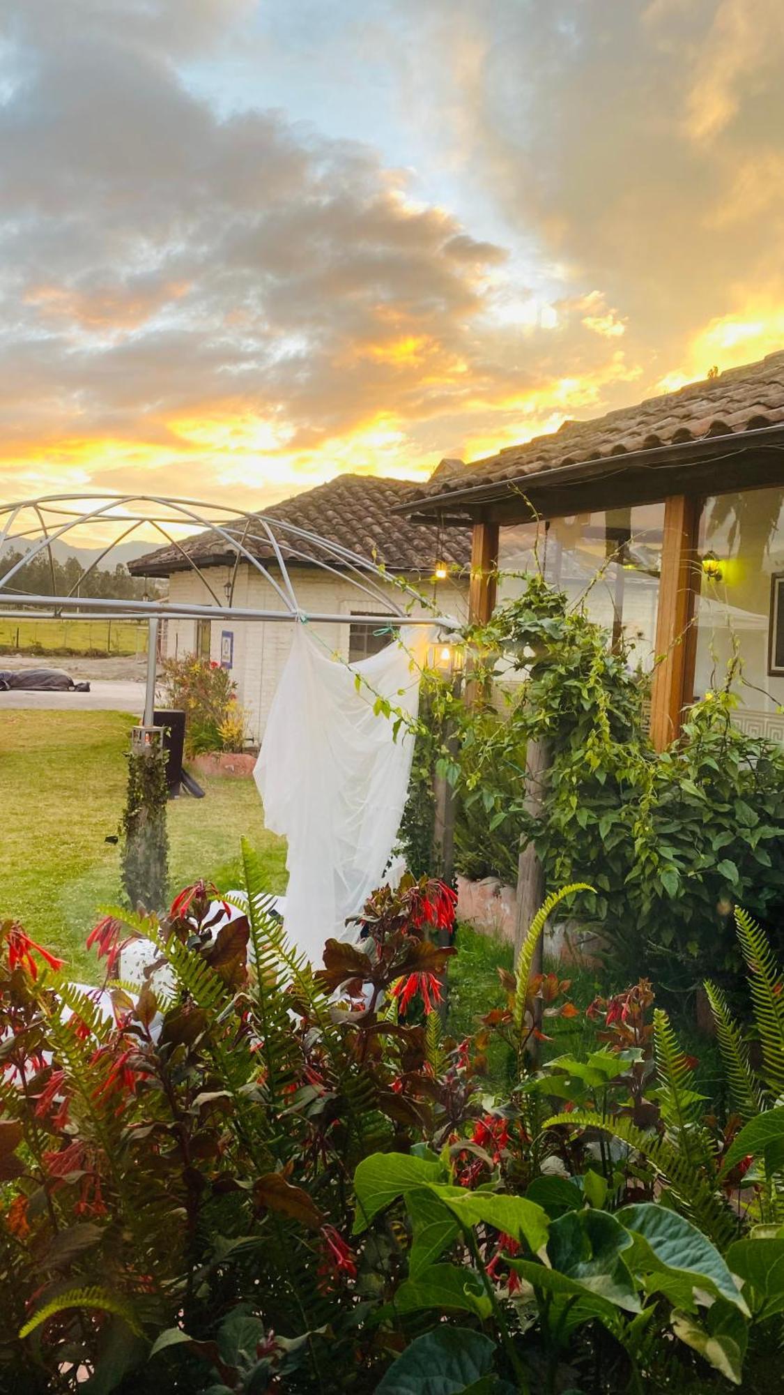Hosteria Oro Azul โกตากาชี ภายนอก รูปภาพ